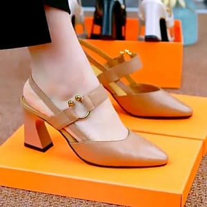 S32673f3870b64c55953bd257ce48058cy.webp White Pointed Toe Block Heel Pumps | Office Heels - Becon Stores