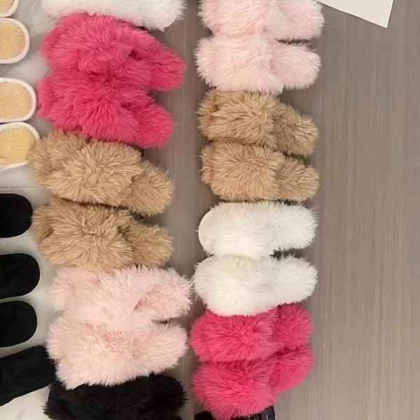 Women's Fluffy House Slippers | Pink Indoor Slides