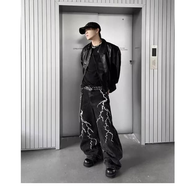 S78f30e92fa35490f9c14b246d05c6f4cV.webp lightning embroidered jeans