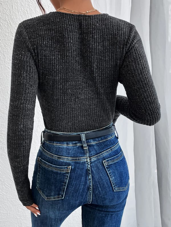 S86af3cdceea946f09e0c671623989aa2d.webp Ribbed Twist Front Sweater Women | V-Neck Knit Top